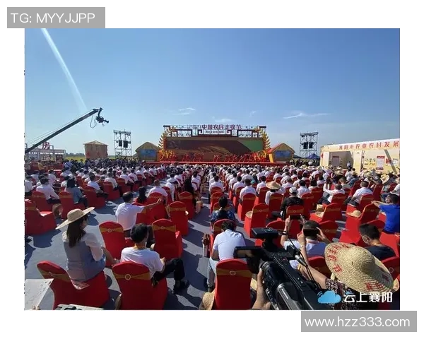 苏里南华裔足球明星的崛起与成就:探索他们在国际舞台上的影响力与贡献 苏里南华裔足球明星的崛起与成就:探索他们在国际舞台上的影响力与贡献